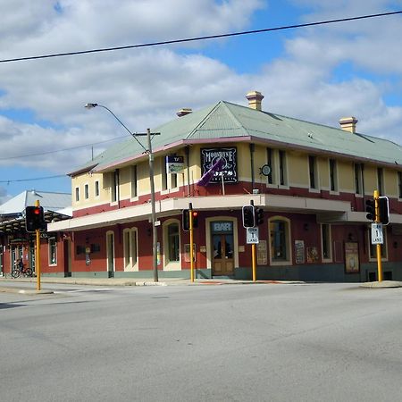 Moondyne Joe'S Hotel Fremantle Eksteriør billede