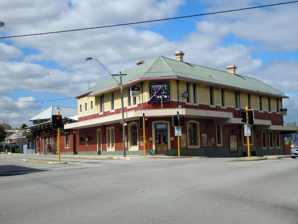Moondyne Joe'S Hotel Fremantle Eksteriør billede