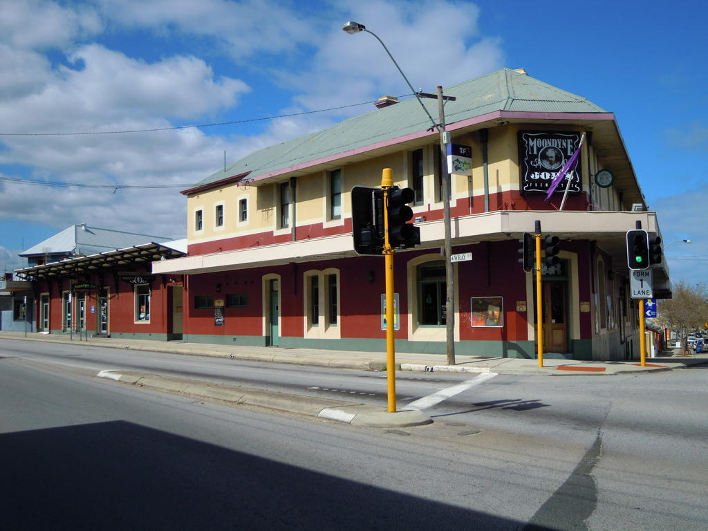 Moondyne Joe'S Hotel Fremantle Eksteriør billede