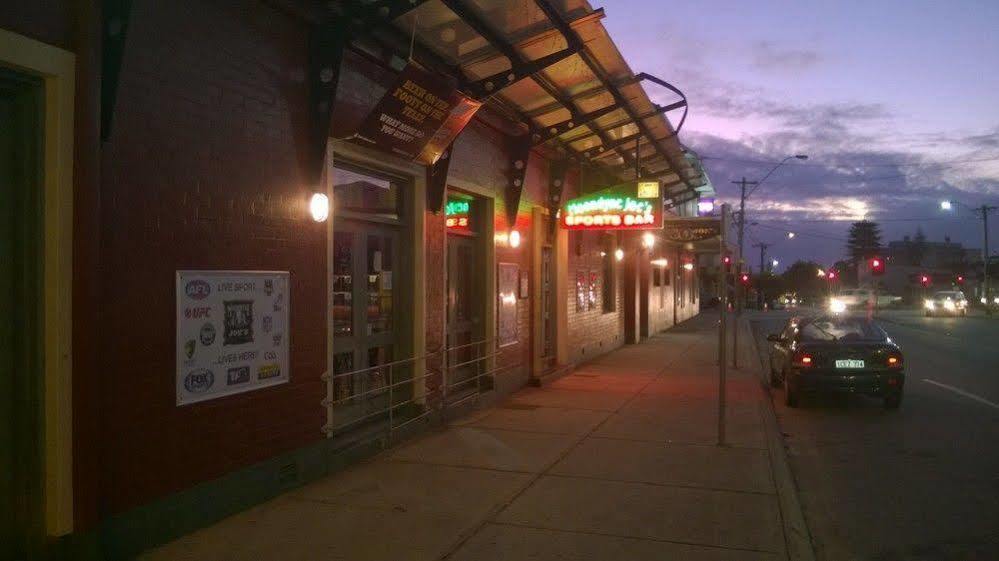 Moondyne Joe'S Hotel Fremantle Eksteriør billede